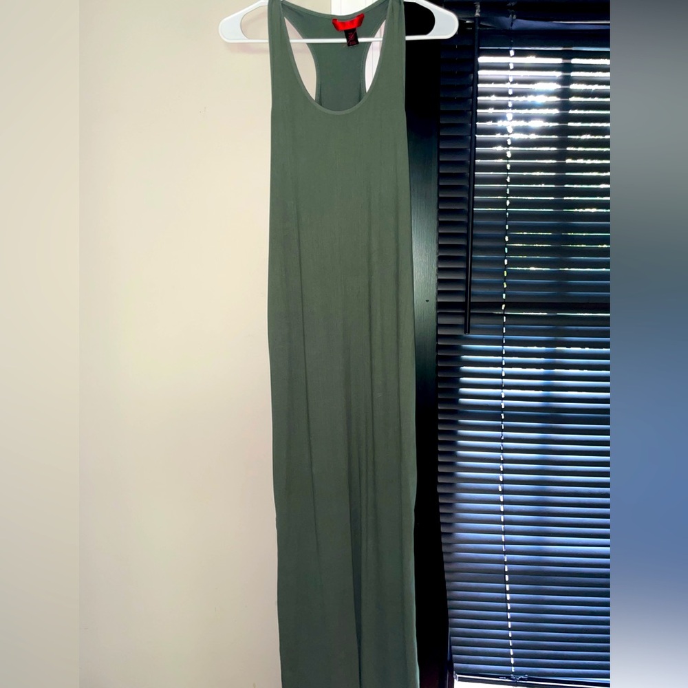 Green bodycon maxi dress